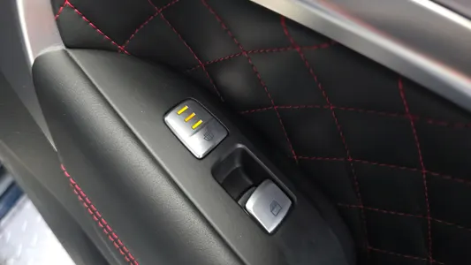 Genesis G70 3.3T AWD 2019 28