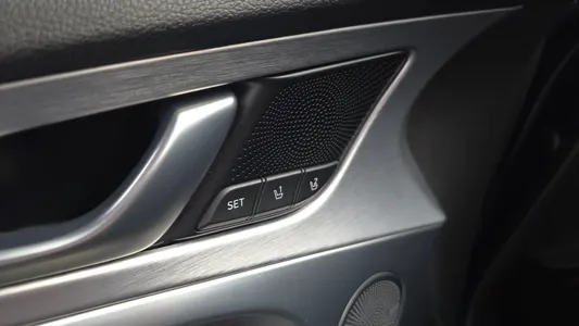 Genesis G70 3.3T AWD 2019 30