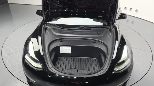 Tesla 3 AWD 2021 6