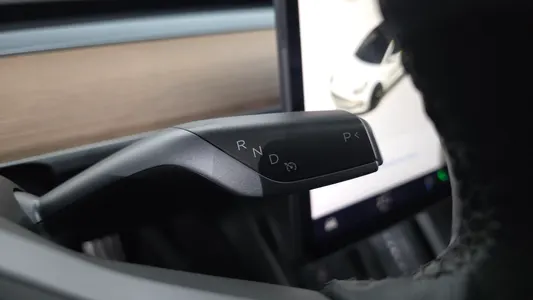 Tesla 3 AWD 2021 9