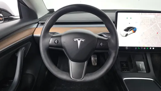 Tesla 3 AWD 2021 13