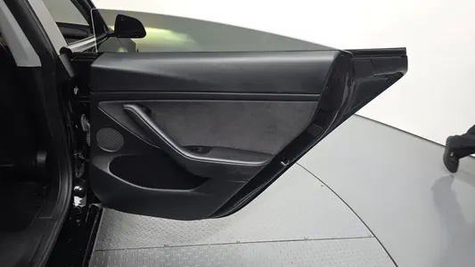 Tesla 3 AWD 2021 25