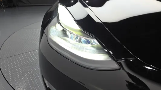 Tesla 3 AWD 2021 22