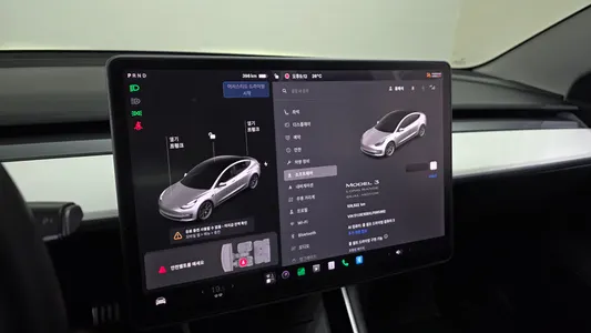 Tesla 3 AWD 2020 8