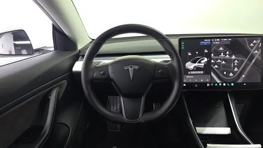 Tesla 3 AWD 2020 12