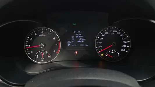 Kia K5 2 2.0 2018 8