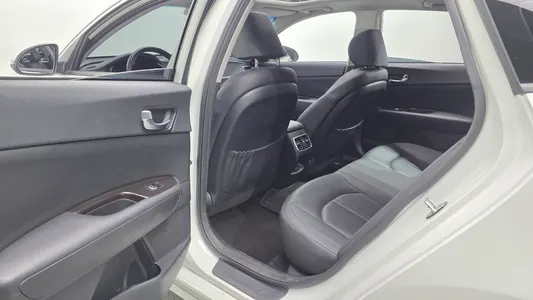 Kia K5 2 2.0 2018 12