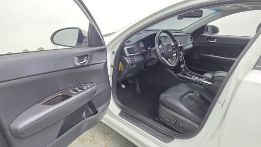 Kia K5 2 2.0 2018 10