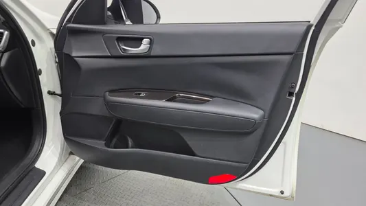 Kia K5 2 2.0 2018 24