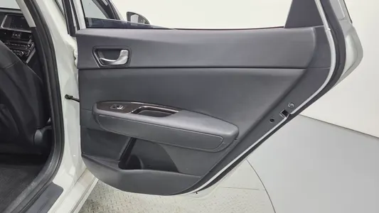 Kia K5 2 2.0 2018 25