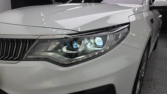 Kia K5 2 2.0 2018 22