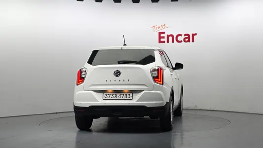KG Mobility 베리 티볼리 1.5 2WD 2021 4