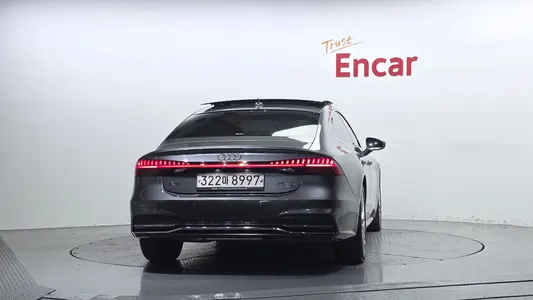 Audi A7 (4K) 45 TDI 2020 4