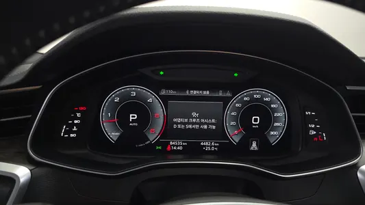 Audi A7 (4K) 45 TDI 2020 8