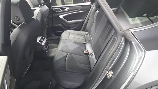 Audi A7 (4K) 45 TDI 2020 12