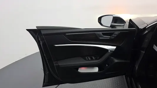 Audi A7 (4K) 45 TDI 2020 24