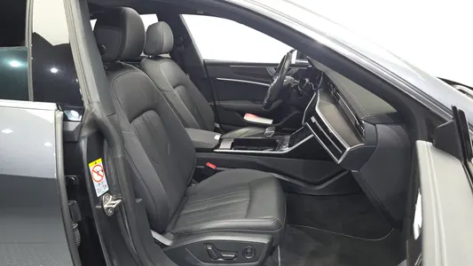 Audi A7 (4K) 45 TDI 2020 26