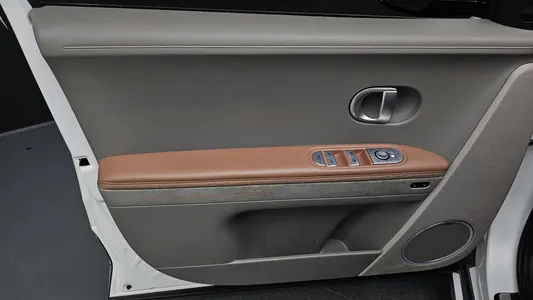 Hyundai Ioniq 5 AWD 2023 24