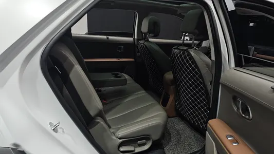 Hyundai Ioniq 5 AWD 2023 26