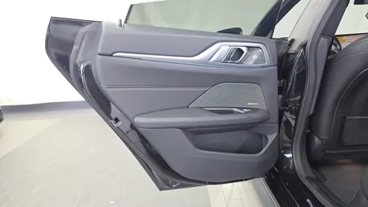 BMW i4 eDrive40 M 2022 25