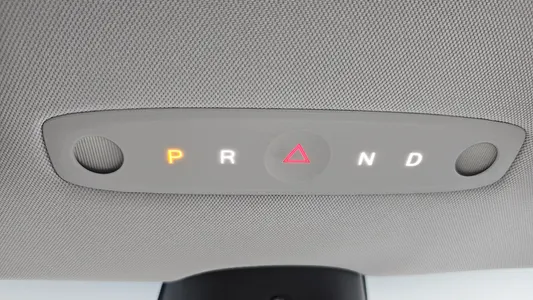Tesla 3 RWD 2025 9