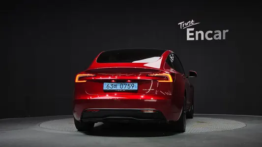 Tesla 3 AWD 2024 4