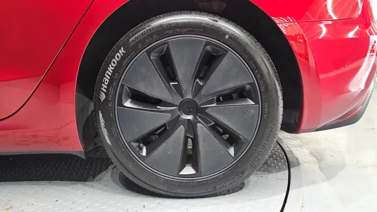 Tesla 3 AWD 2024 22