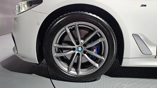 BMW 5 Series (G30) 530i xDrive M 2018 5