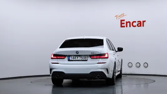 BMW 3 Series (G20) 320i M 2021 4