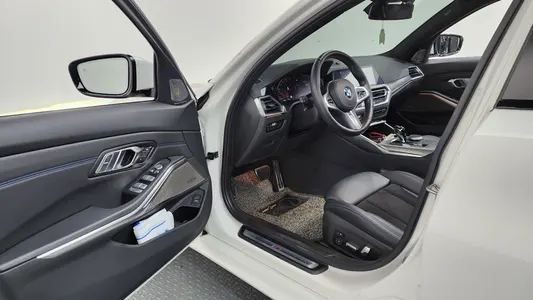 BMW 3 Series (G20) 320i M 2021 10