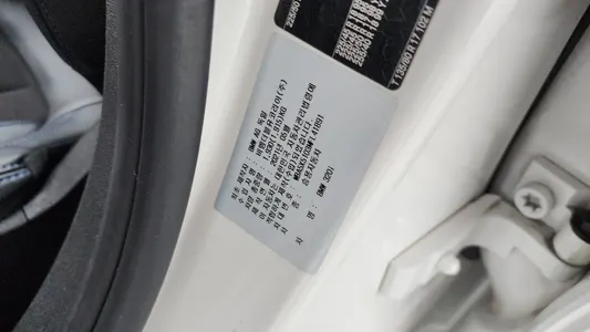 BMW 3 Series (G20) 320i M 2021 31