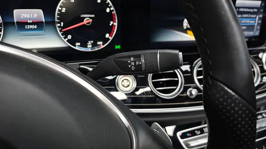 Mercedes-Benz E-Class W213 E400 4MATIC 2017 9