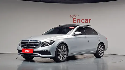 Mercedes-Benz E-Class W213 E400 4MATIC 2017
