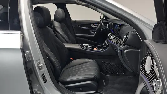 Mercedes-Benz E-Class W213 E400 4MATIC 2017 26
