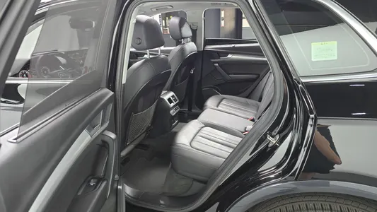 Audi Q5 (FY) 40 TDI 2021 11