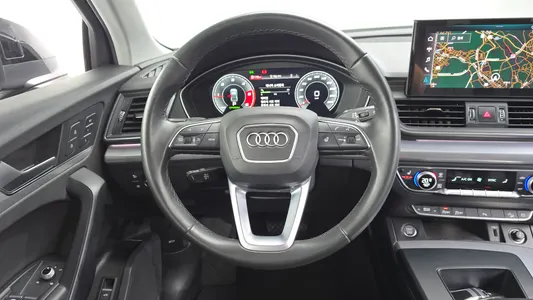 Audi Q5 (FY) 40 TDI 2021 13
