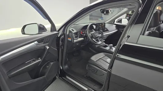 Audi Q5 (FY) 40 TDI 2021 10