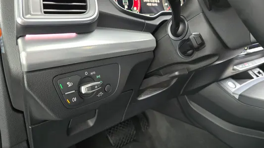 Audi Q5 (FY) 40 TDI 2021 19