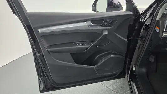 Audi Q5 (FY) 40 TDI 2021 24