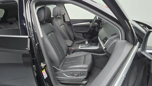 Audi Q5 (FY) 40 TDI 2021 26