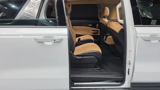 Kia Carnival 9 2021 12