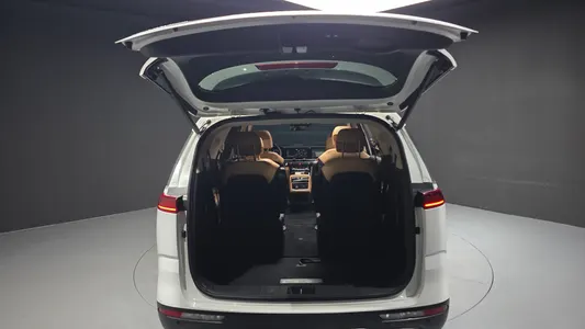 Kia Carnival 9 2021 20