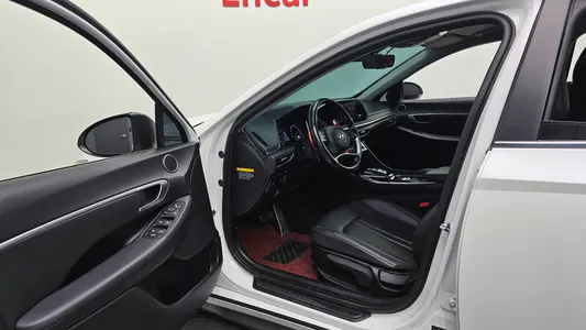 Hyundai (DN8) 2.0 LPG() 2019 10