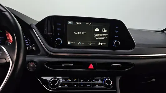 Hyundai (DN8) 2.0 LPG() 2019 16