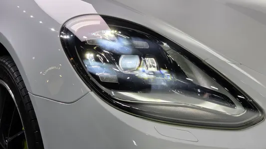 Porsche (971) 2.9 AWD E- 2018 22