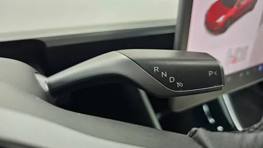 Tesla 3 AWD 2020 9