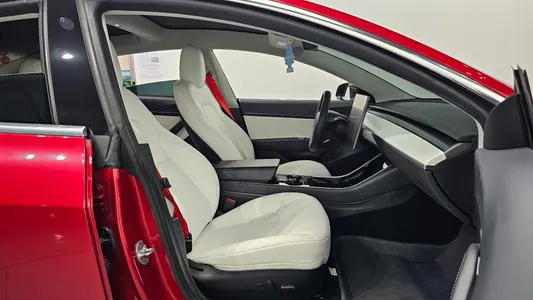 Tesla 3 AWD 2020 11