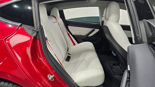 Tesla 3 AWD 2020 27