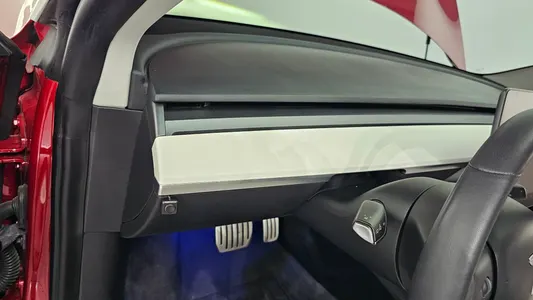 Tesla 3 AWD 2020 28