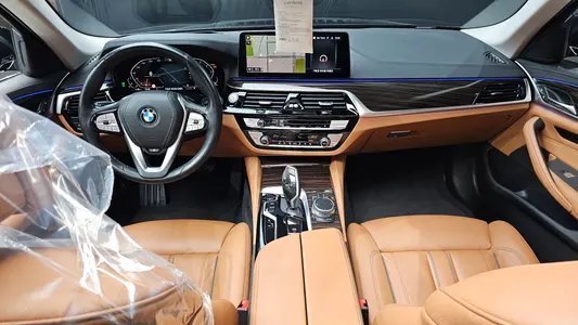 BMW 5 Series (G30) 520i 2021 6